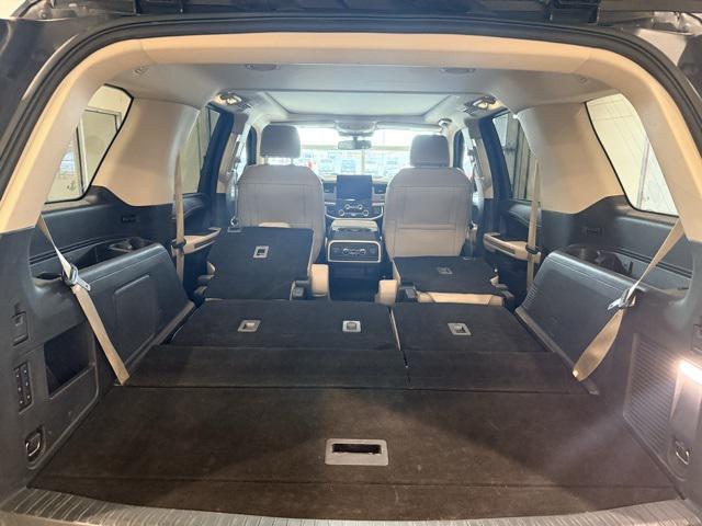 used 2024 Ford Expedition car, priced at $46,593