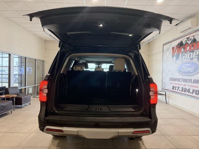 used 2024 Ford Expedition car, priced at $46,593