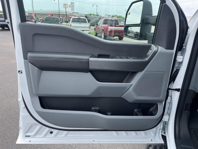 new 2025 Ford F-350 car, priced at $63,888