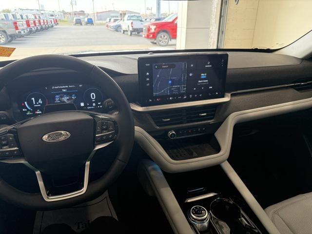 new 2025 Ford Explorer car
