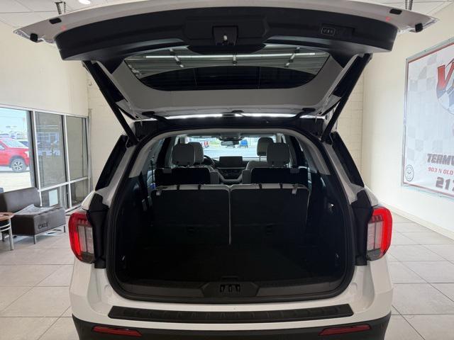 new 2025 Ford Explorer car