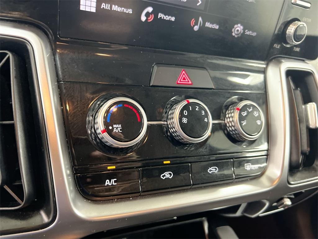 used 2023 Kia Sorento car, priced at $20,787