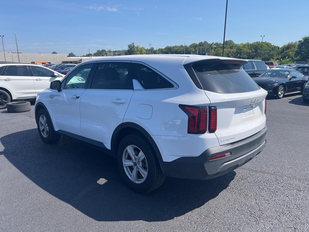 used 2023 Kia Sorento car, priced at $21,987