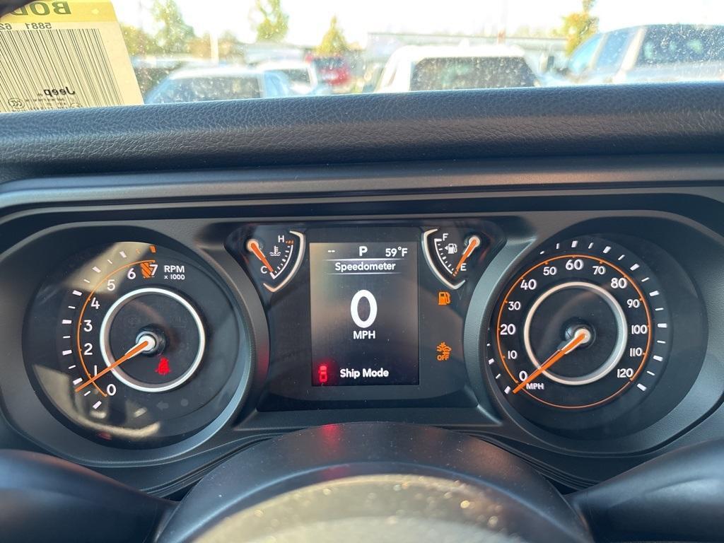 new 2025 Jeep Gladiator car, priced at $37,344
