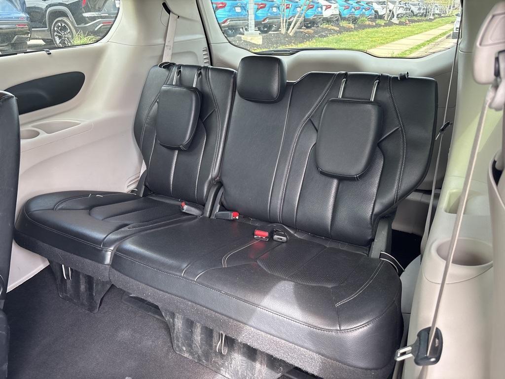 used 2022 Chrysler Pacifica car