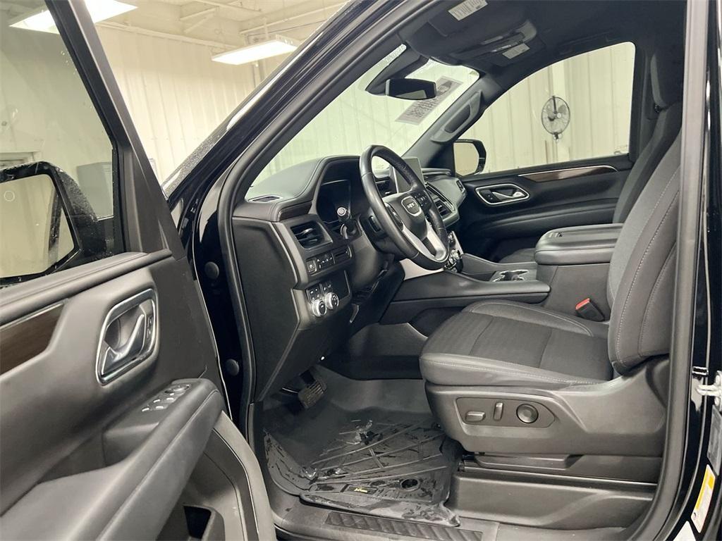 used 2022 GMC Yukon car, priced at $42,987