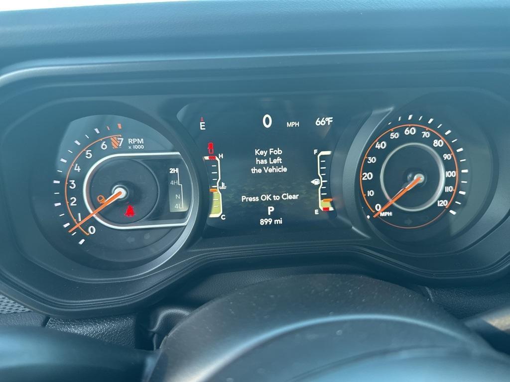 used 2025 Jeep Gladiator car, priced at $48,987