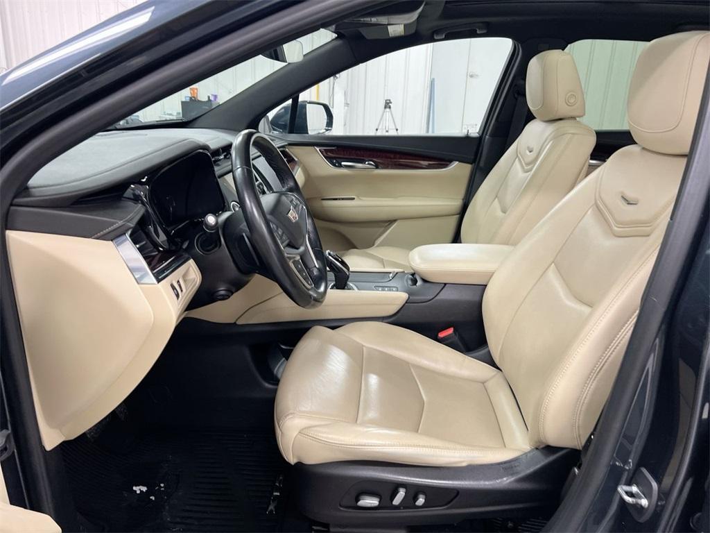 used 2019 Cadillac XT5 car, priced at $20,587