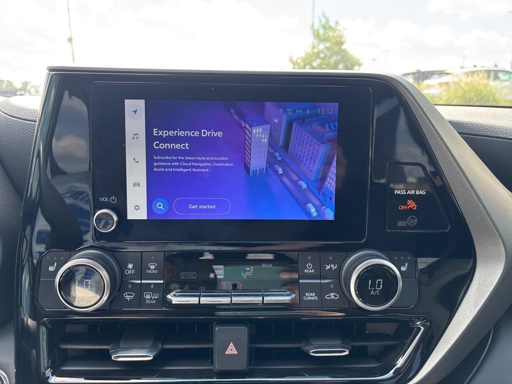 used 2023 Toyota Highlander car, priced at $37,587