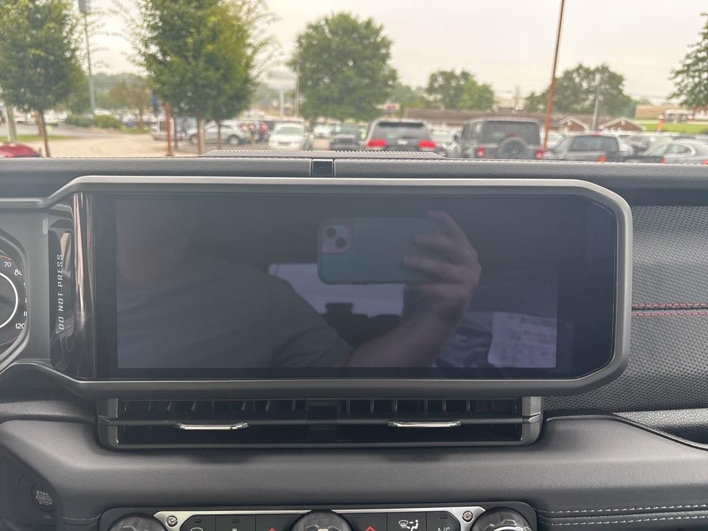 new 2025 Jeep Wrangler car, priced at $50,426