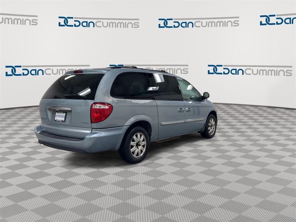 used 2006 Chrysler Town & Country car, priced at $1,700