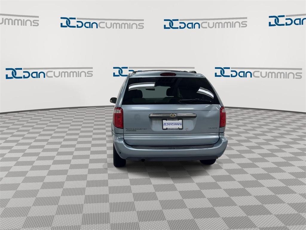 used 2006 Chrysler Town & Country car, priced at $1,700