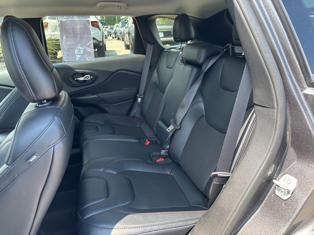 used 2022 Jeep Cherokee car, priced at $26,987