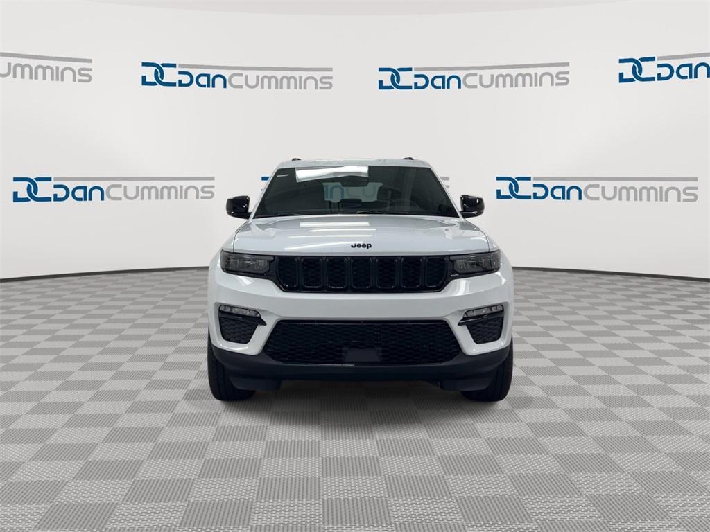 new 2025 Jeep Grand Cherokee car, priced at $41,992