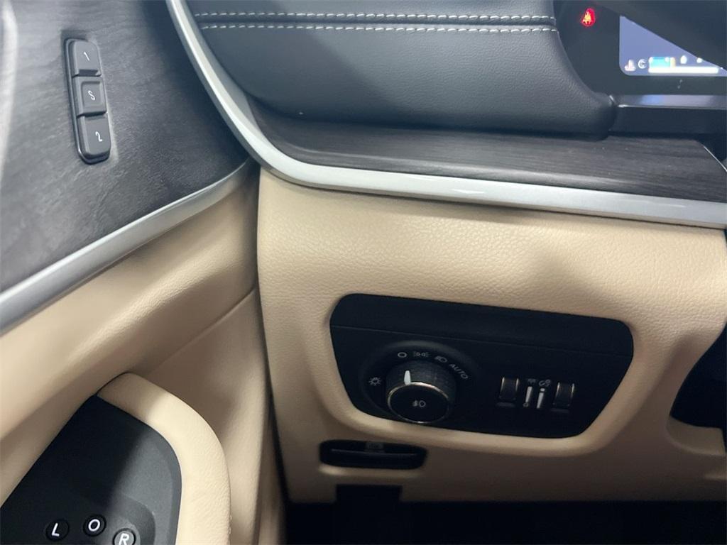 new 2025 Jeep Grand Cherokee L car, priced at $46,526