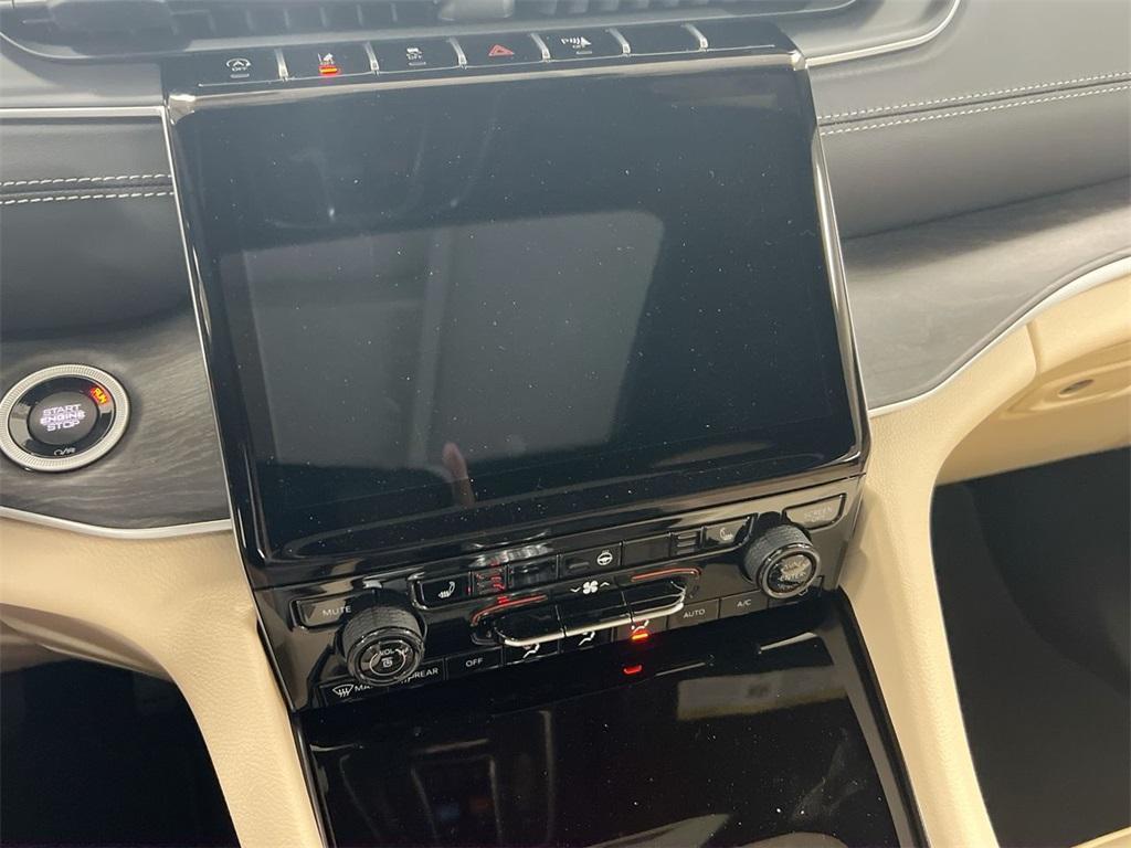 new 2025 Jeep Grand Cherokee L car, priced at $46,526