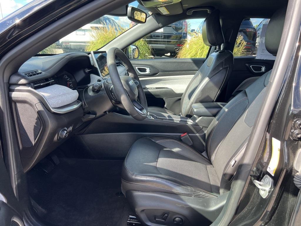 used 2023 Jeep Compass car, priced at $22,987