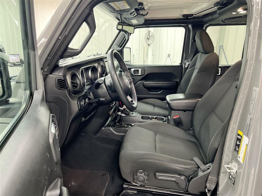 used 2023 Jeep Gladiator car, priced at $25,587