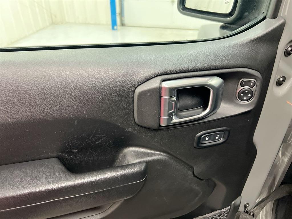 used 2023 Jeep Gladiator car, priced at $25,587