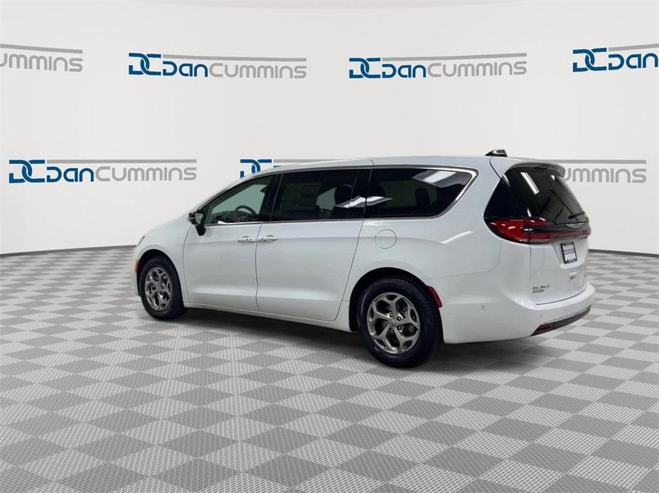 new 2024 Chrysler Pacifica car, priced at $49,237