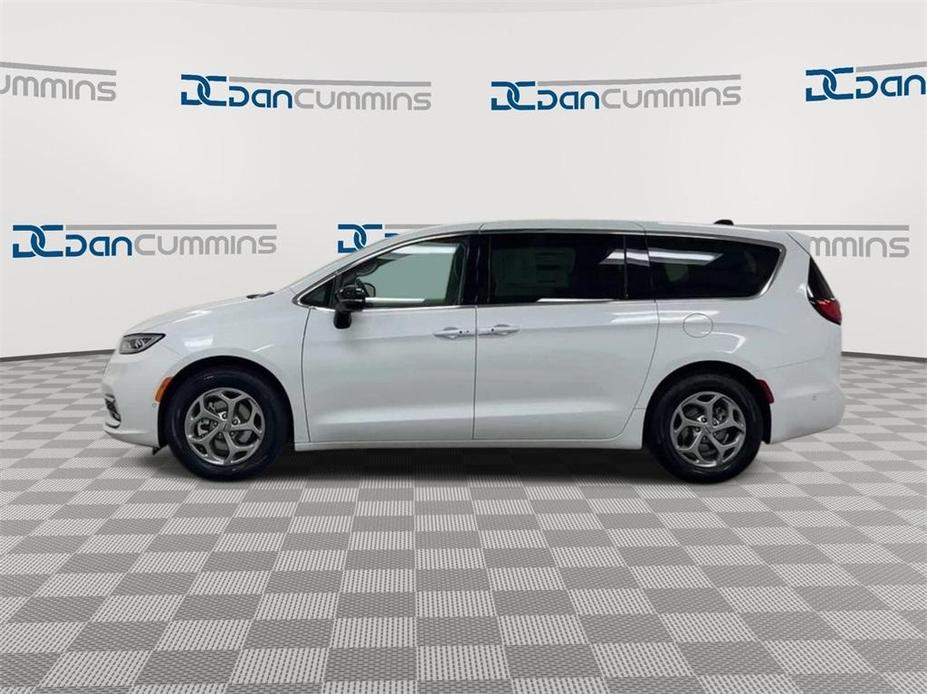 new 2024 Chrysler Pacifica car, priced at $49,237