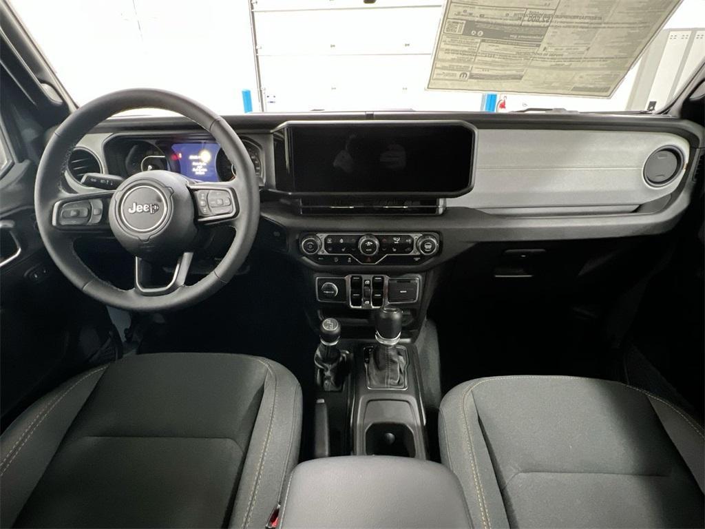 new 2025 Jeep Wrangler car, priced at $49,809