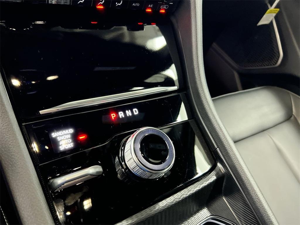 new 2025 Jeep Grand Cherokee car, priced at $43,192