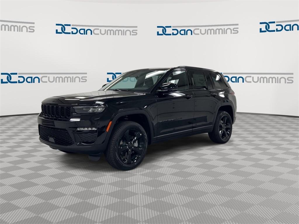 new 2025 Jeep Grand Cherokee car, priced at $43,192