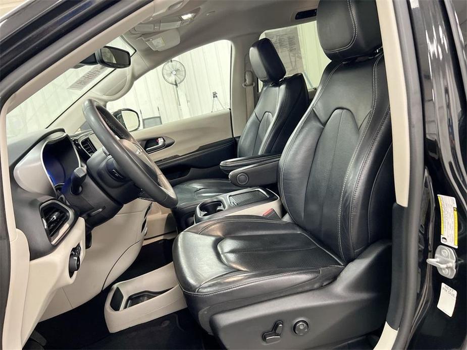 used 2022 Chrysler Pacifica car, priced at $21,587