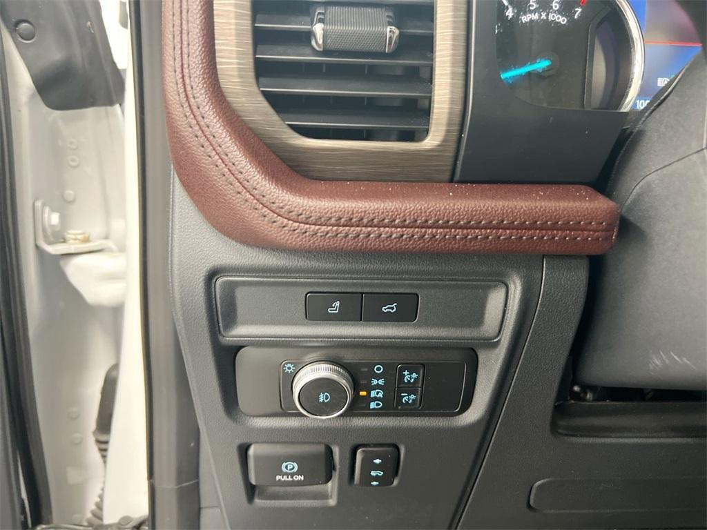 used 2022 Ford Expedition car, priced at $36,987