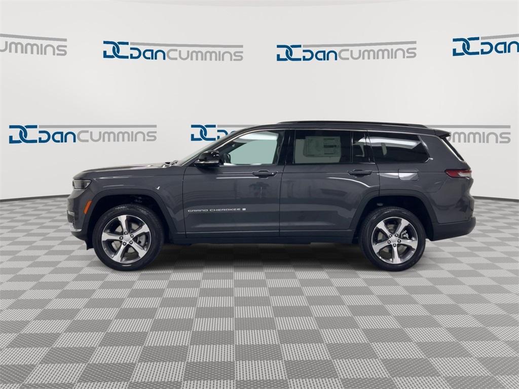 new 2025 Jeep Grand Cherokee L car, priced at $48,011