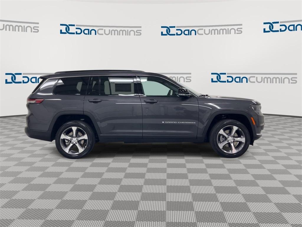 new 2025 Jeep Grand Cherokee L car, priced at $48,011