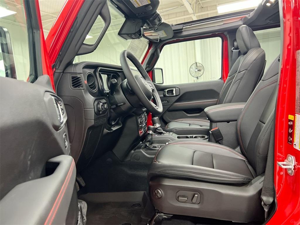 new 2025 Jeep Wrangler car, priced at $69,934