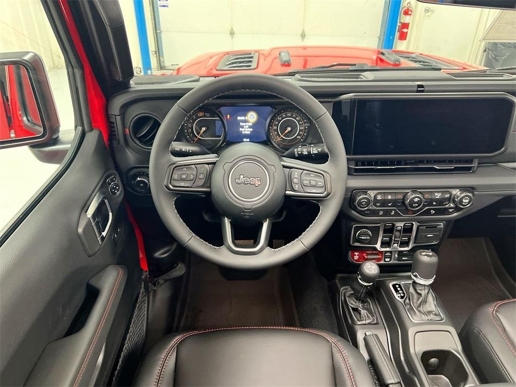 new 2025 Jeep Wrangler car, priced at $69,934