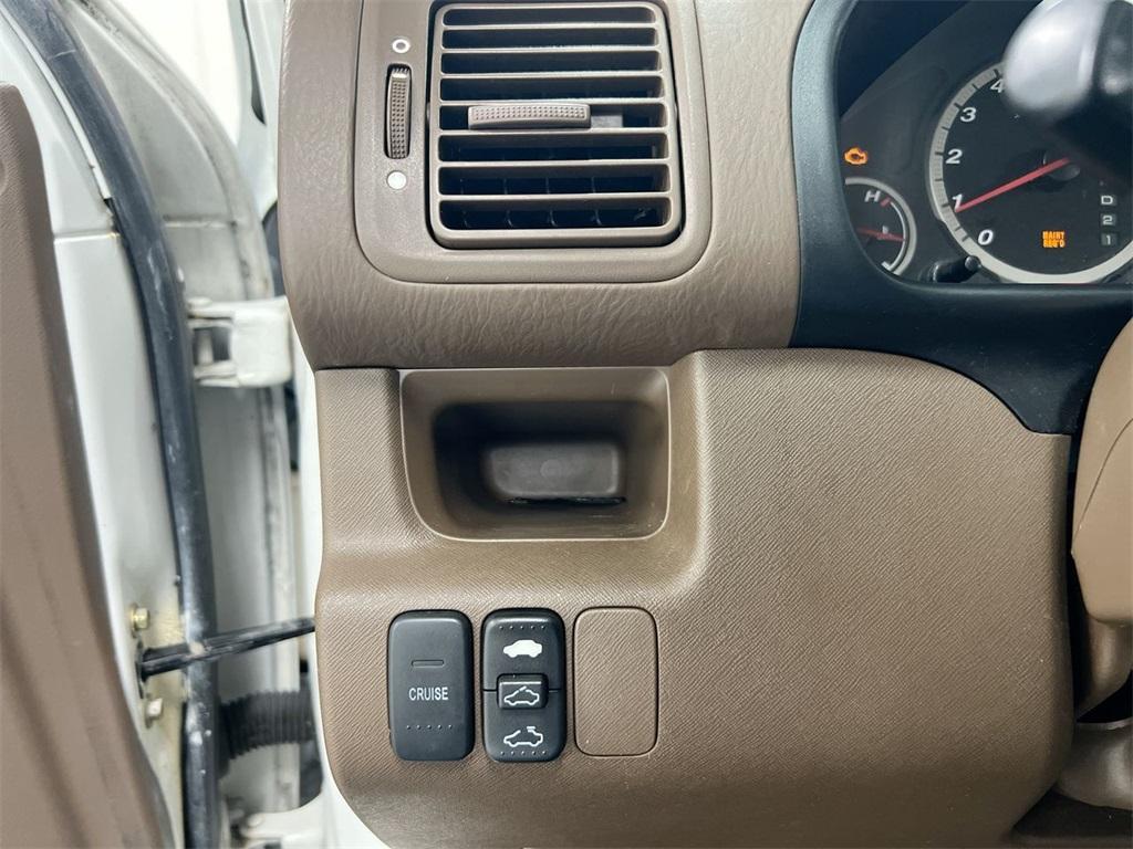 used 2002 Honda CR-V car, priced at $2,900