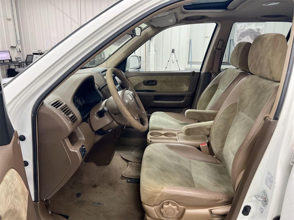 used 2002 Honda CR-V car, priced at $2,900