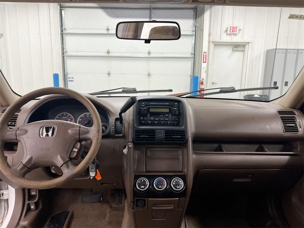 used 2002 Honda CR-V car, priced at $2,900