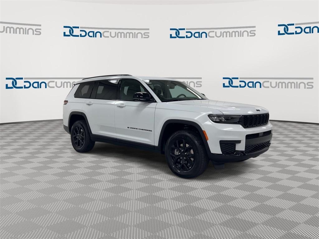 new 2025 Jeep Grand Cherokee L car, priced at $39,138