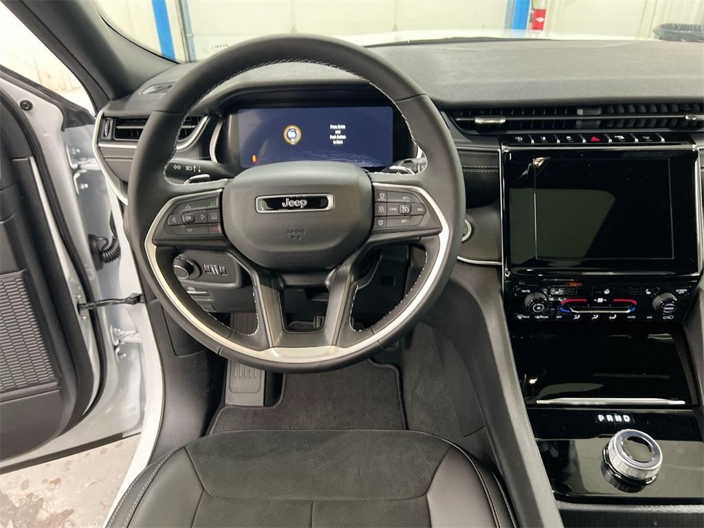 new 2025 Jeep Grand Cherokee L car, priced at $39,138