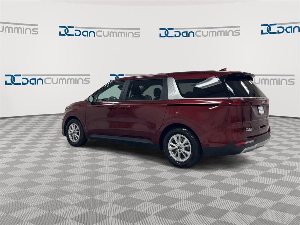 used 2024 Kia Carnival car, priced at $29,587