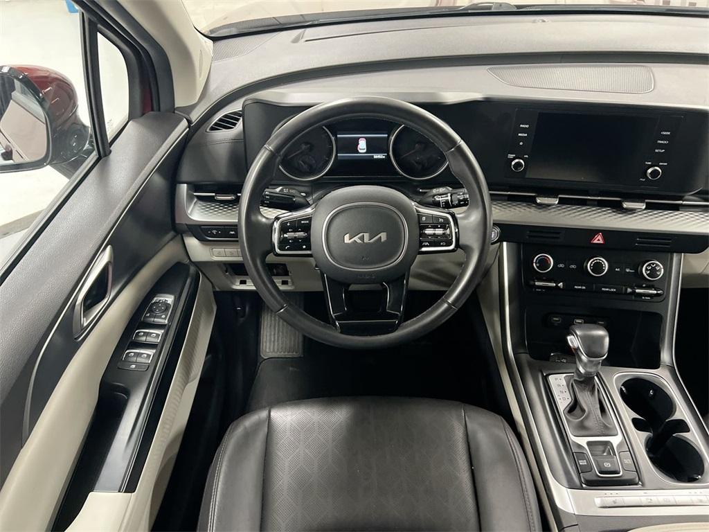 used 2024 Kia Carnival car, priced at $29,587