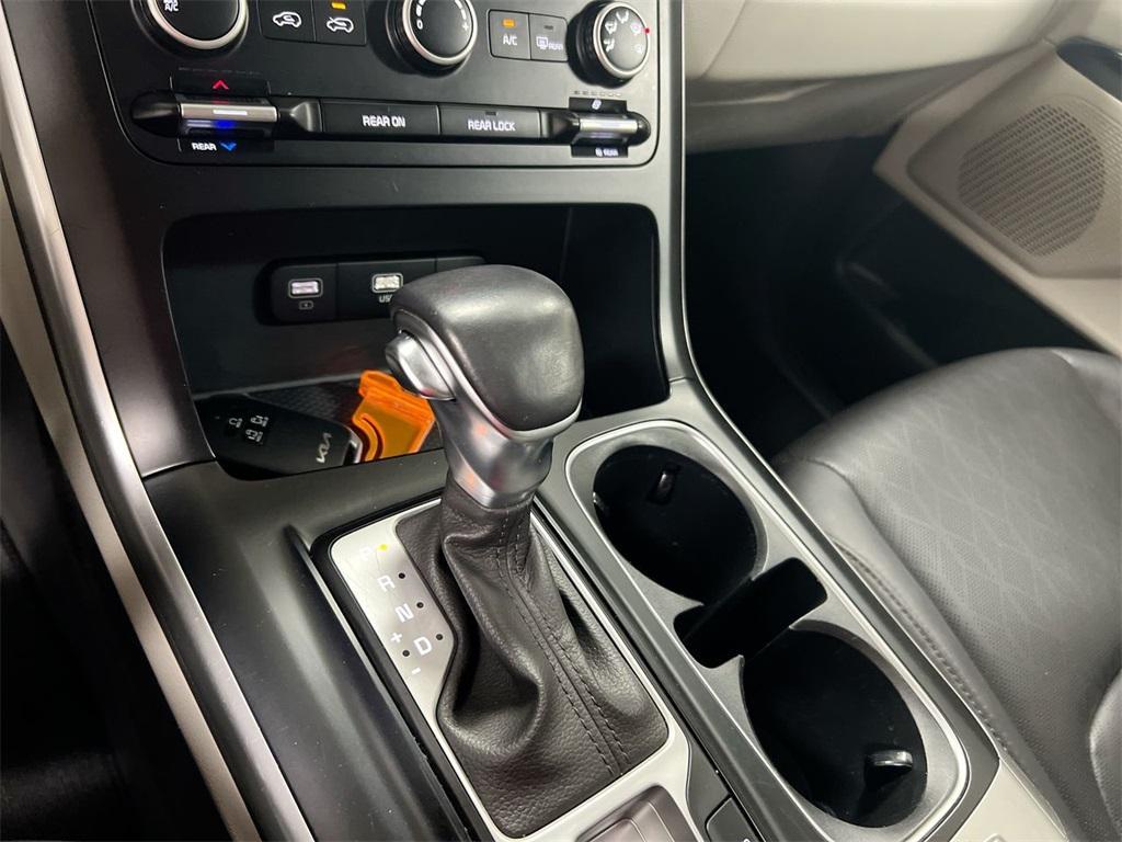 used 2024 Kia Carnival car, priced at $29,587