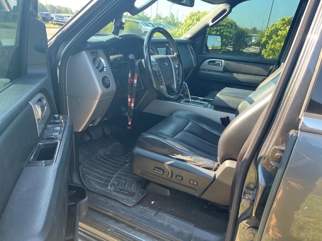 used 2015 Ford Expedition car, priced at $3,900
