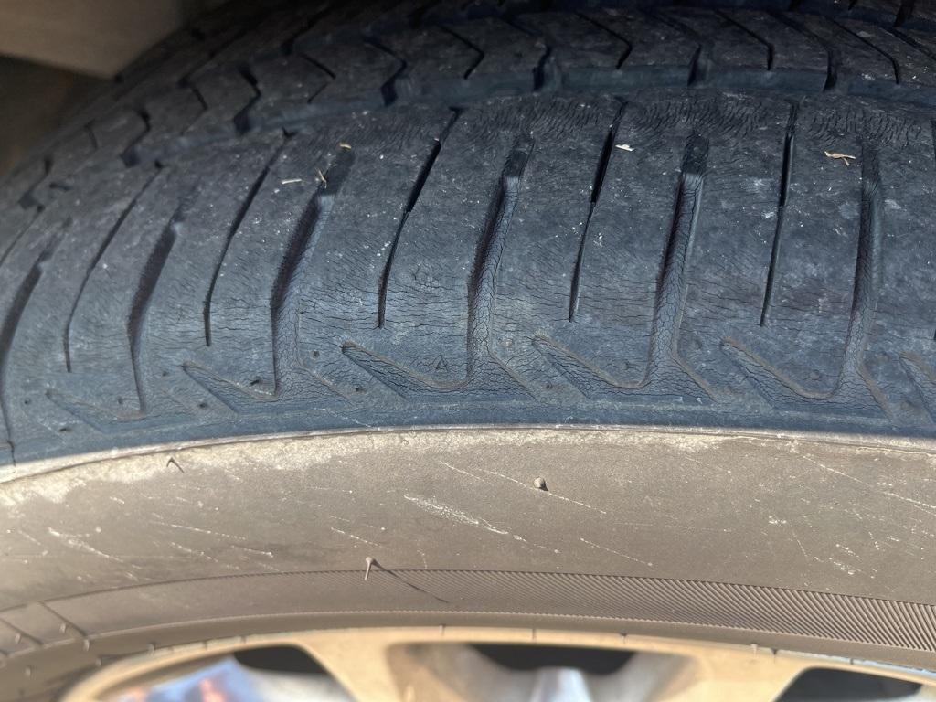 used 2015 Ford Expedition car, priced at $3,900