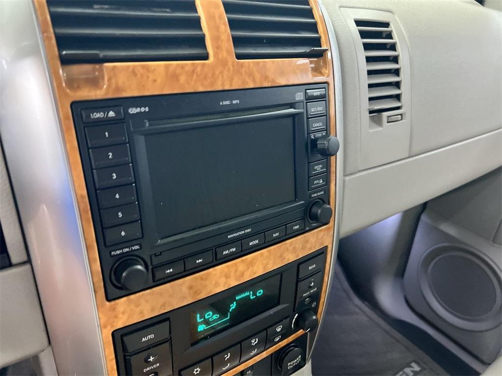 used 2007 Chrysler Aspen car, priced at $3,900