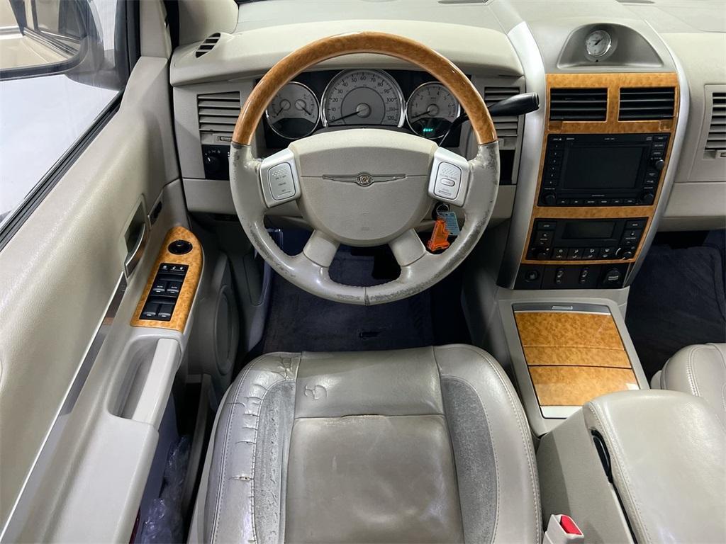 used 2007 Chrysler Aspen car, priced at $3,900