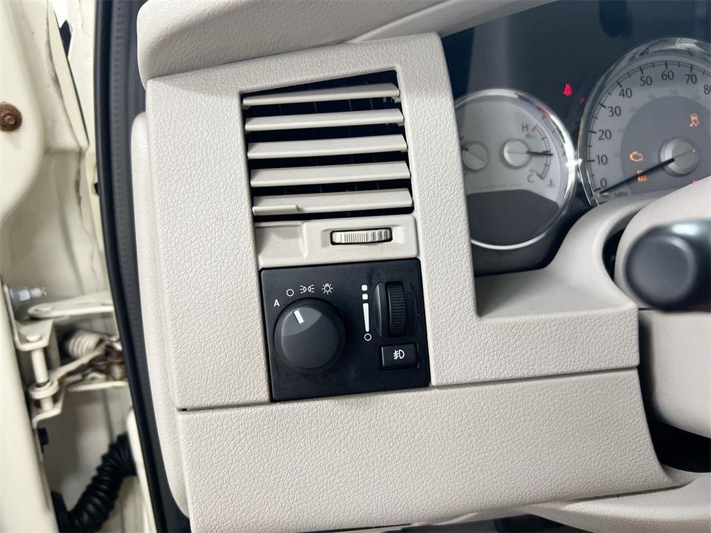 used 2007 Chrysler Aspen car, priced at $3,900