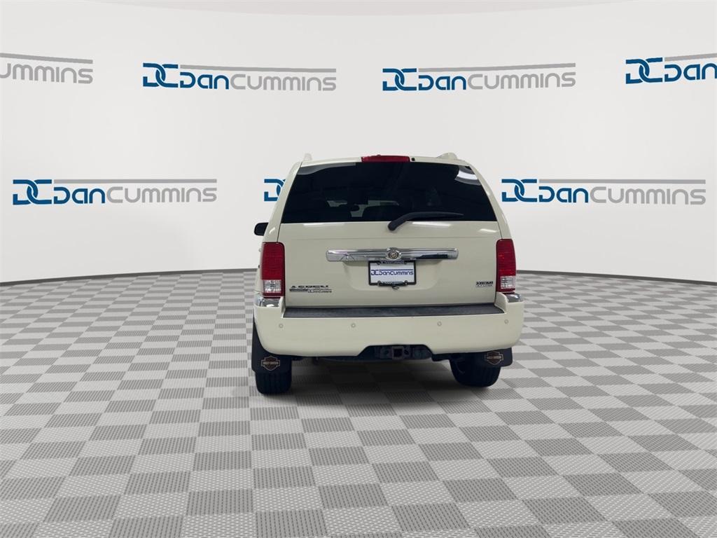 used 2007 Chrysler Aspen car, priced at $3,900