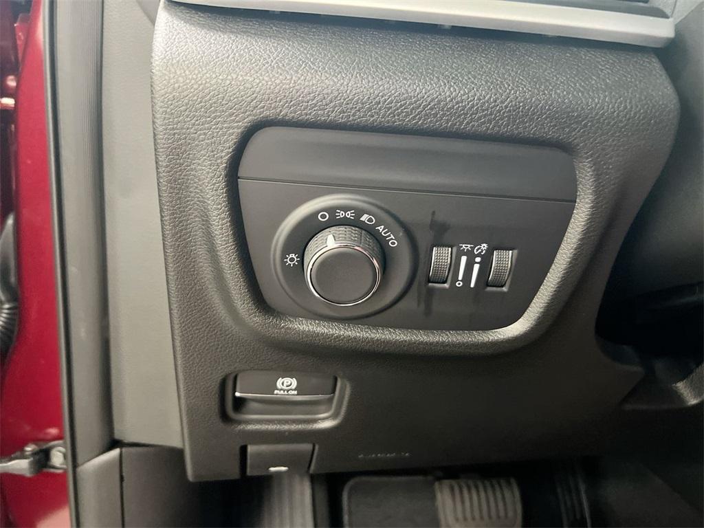 new 2025 Jeep Grand Cherokee car, priced at $41,271