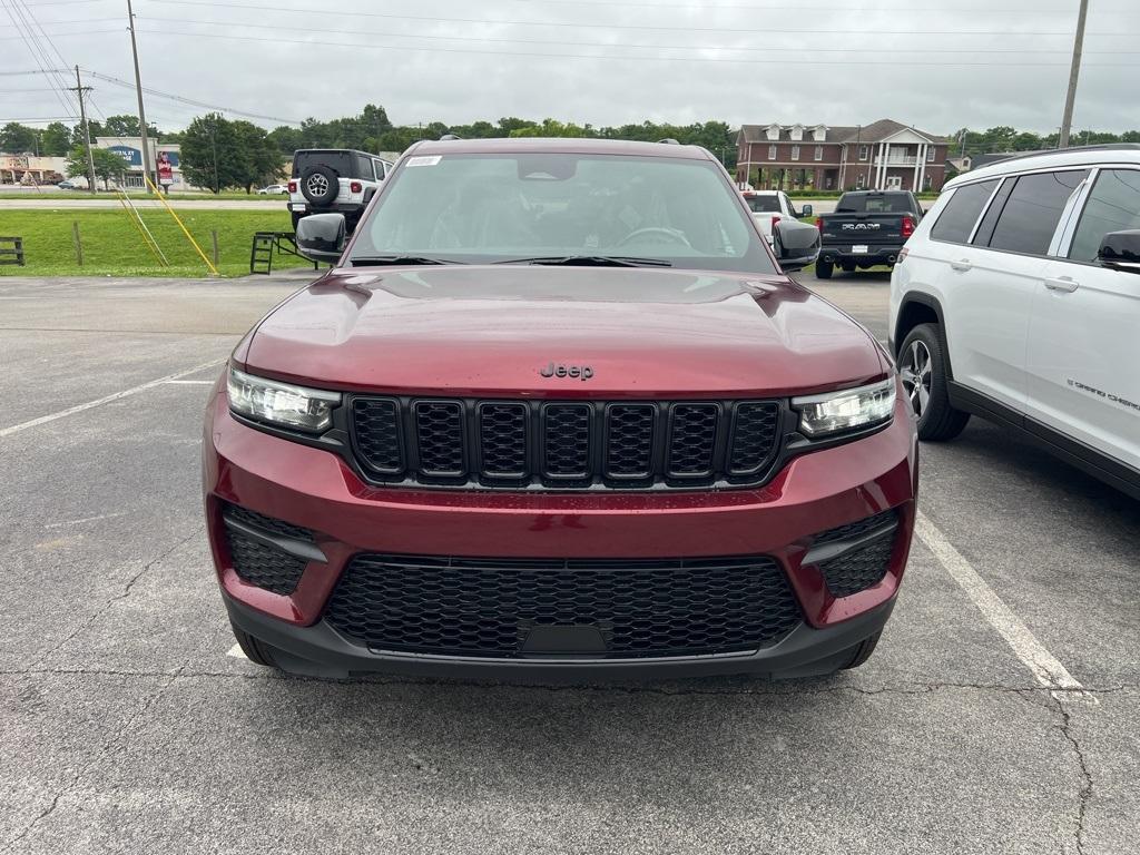 new 2025 Jeep Grand Cherokee car, priced at $42,602